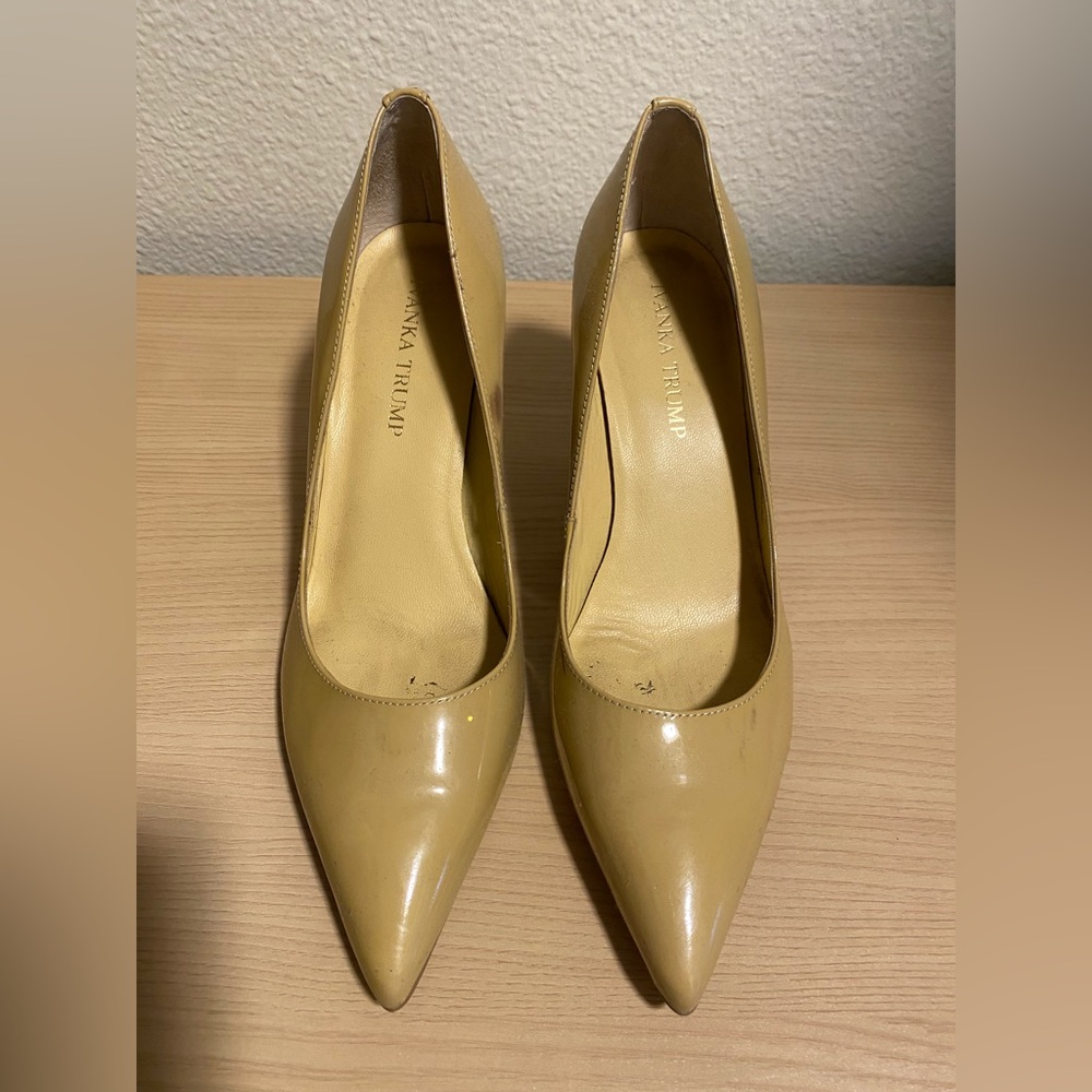 Ivanka Trump Leather Pointy Toe Mid Heels
